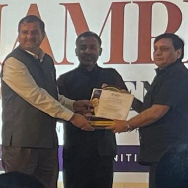 award-pic-1